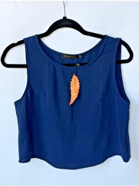 Roylamp Navy Blue Crop Top Womens Medium NWT Sleeveless Flowy Tank